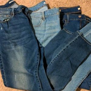 3 pairs of jeans 10/30